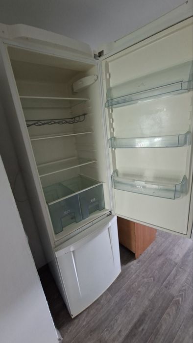 Холодильник Electrolux
