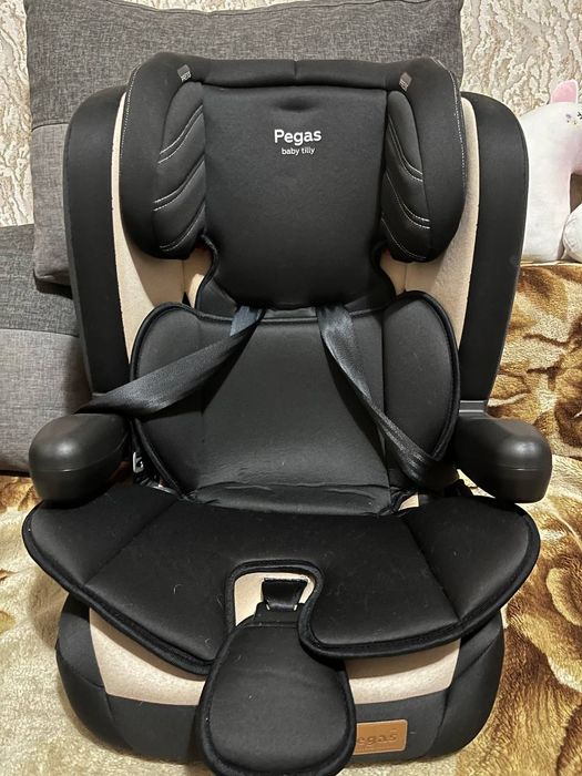Дитяче автокрісло PEGAS