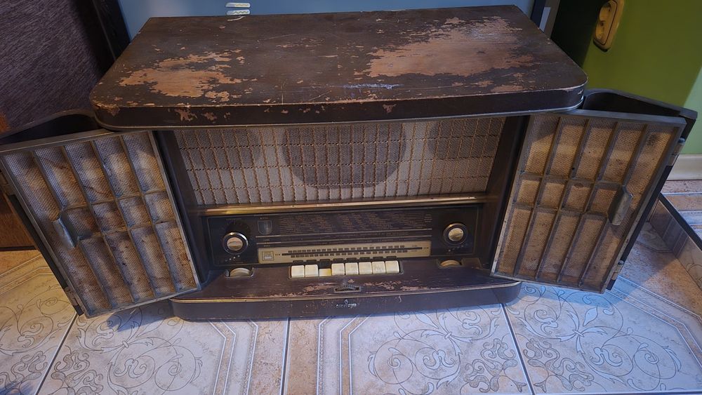 Radio lampowe Siemens Schatulle H-42