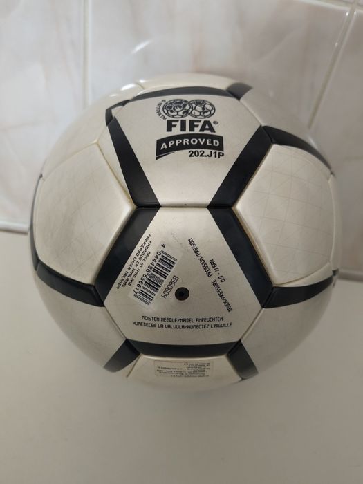 Adidas Pelias 2004