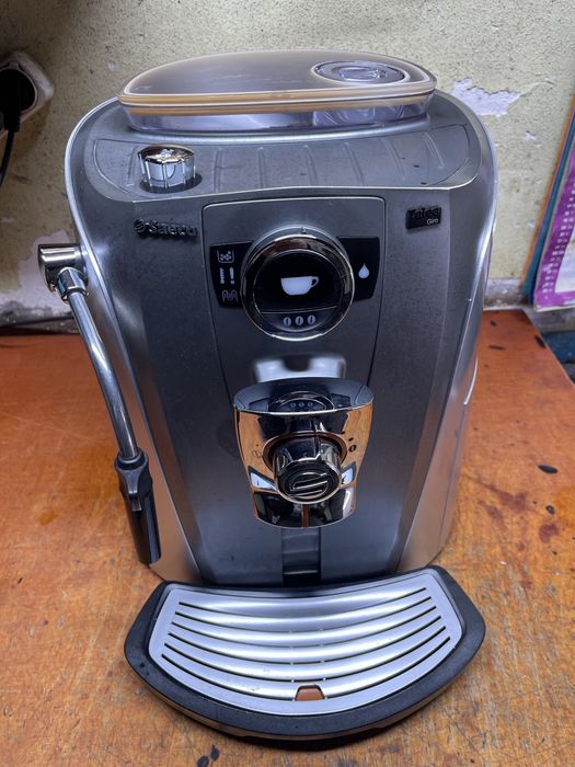 Кавомашина/Кофемашина SAECO Talea Giro