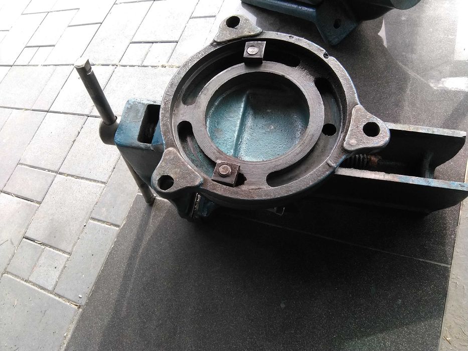 Imadło ślusarskie stołowe