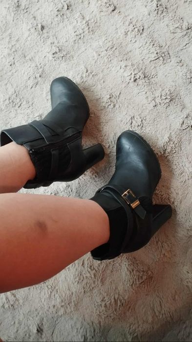 Botki juicy couture 38 czarne uzywane