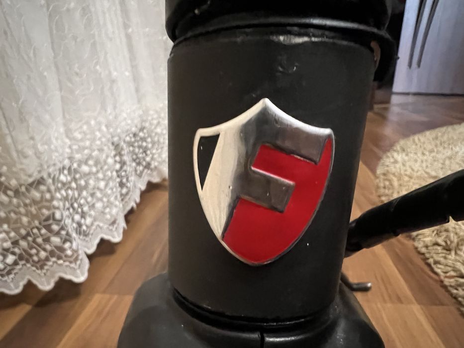 Срочно продаєця  електро самокат з торгом