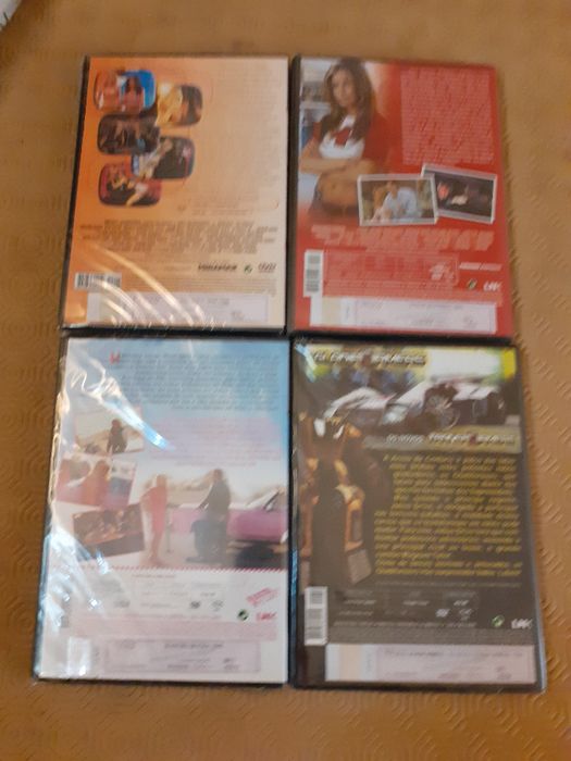 DVDs -Bratz, Gladiformers, Macacos Espaço e outros(NOVOS) (SELADOS)