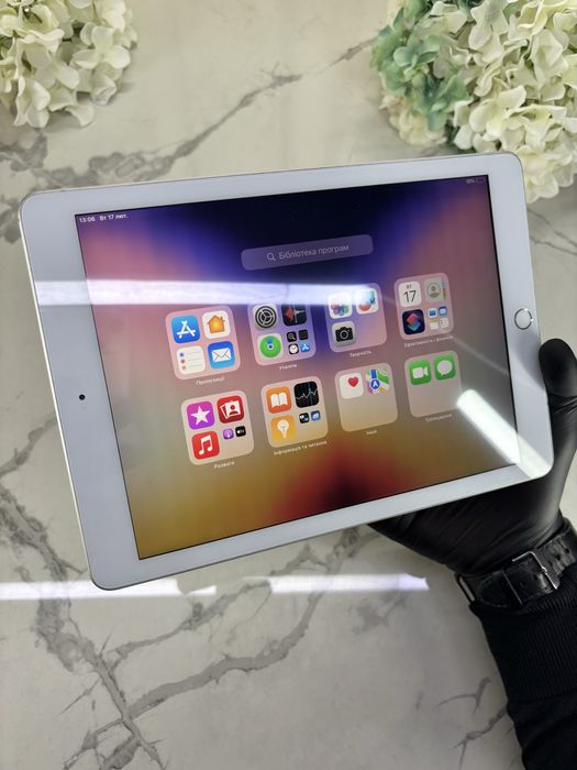 Чудовий iPad 6 32GB Neverlock 94%AKБ (Магазин Гарантія)