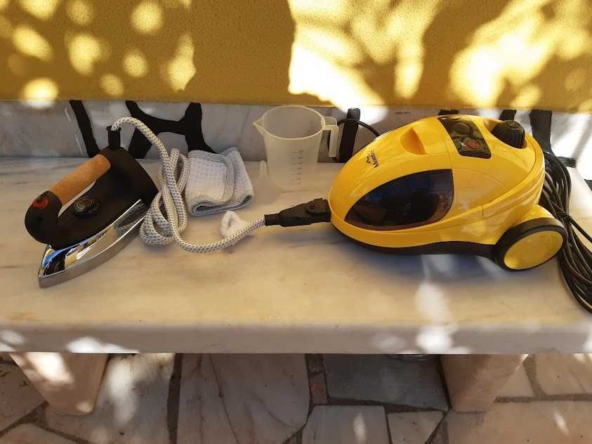 Vaporeta com ferro e aspirador