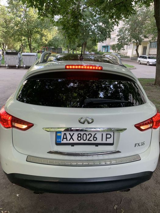 Инфинити FX 35 2010 год