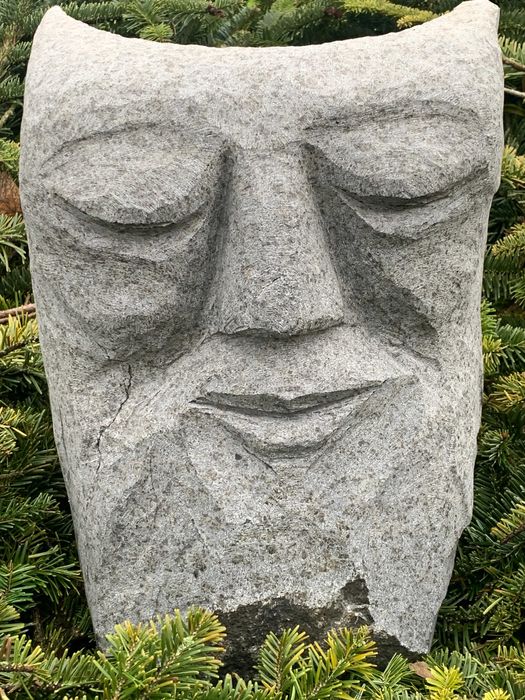 Rzeźba w granicie wys-31 cm