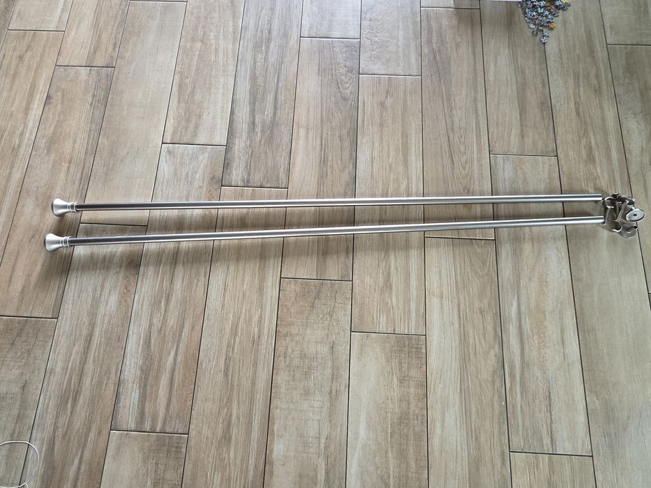 Karnisz aluminiowy  srebrny