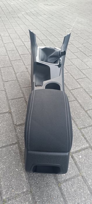 Consola central com apoio de braço para Citroen C4 Catus e Peugeot 308 Ano 2015 a 2020