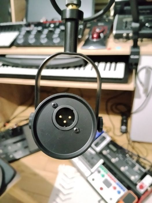 Shure MV7X студійний мікрофон xlr