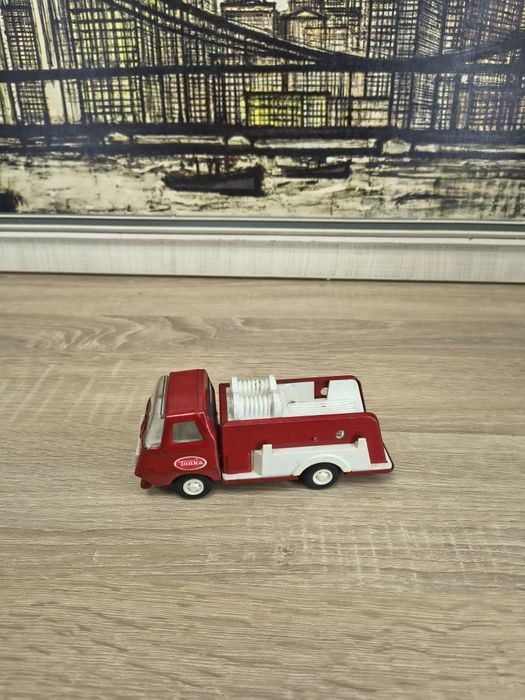 Vintage wóz strażacki Tonka – metalowy samochód zabawkowy