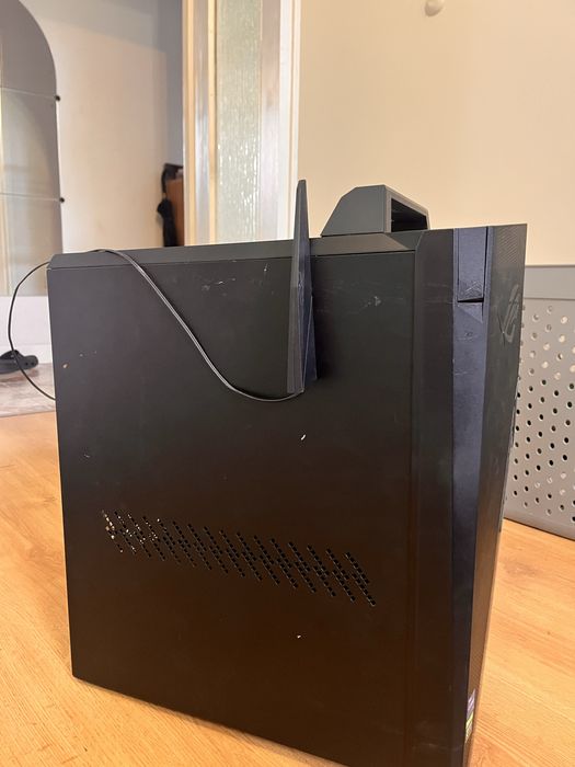 ASUS ROG — komputer gamingowy