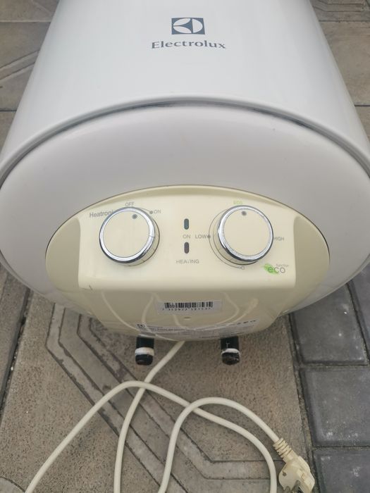 Нагревательный бак Electrolux 80l.