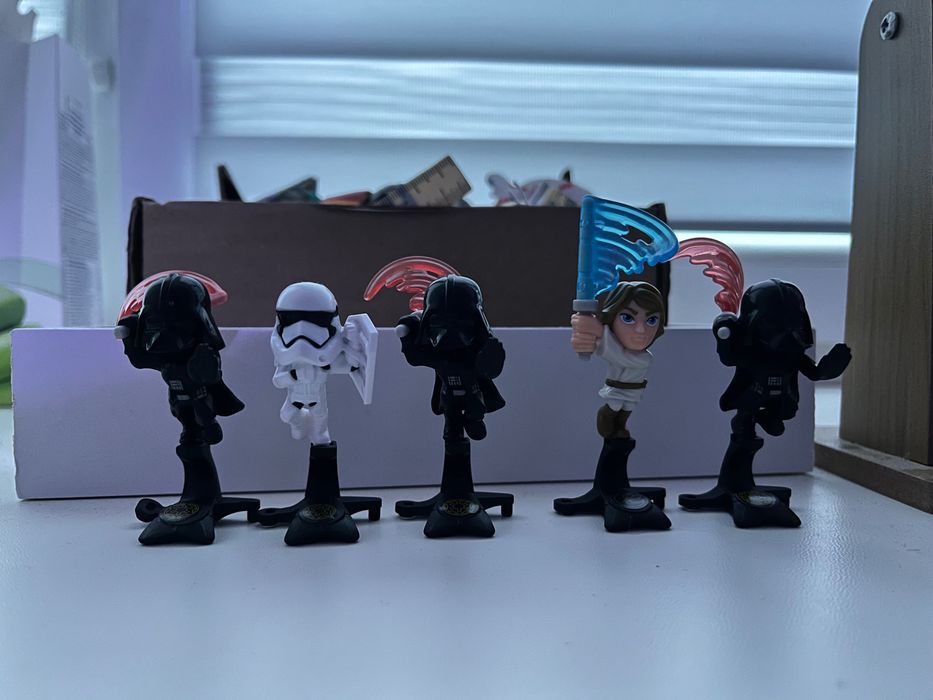 Кіндер зоряні війни 25/26р