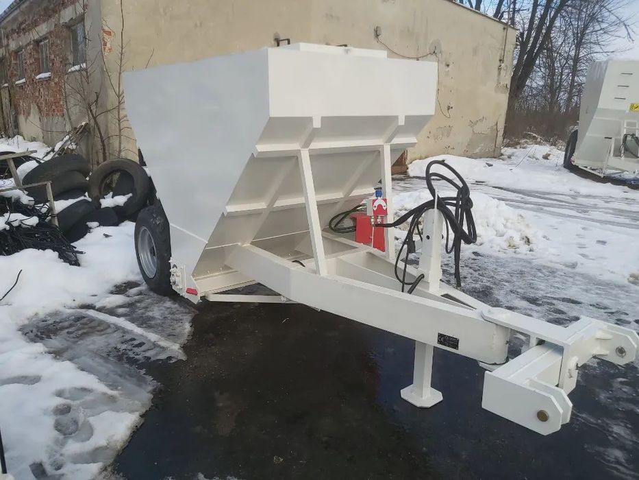 TOZAMET RS-4000  Rozsiewacz, rozsypywacz cementu, wapna, spoiwa 4 tony, wąski 1,2m