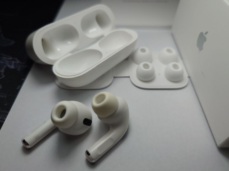 Навушники Apple AirPods Pro 1Gen (MWP22)