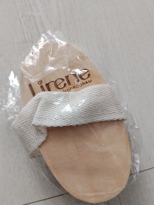 Szczotka do szczotkowania ciała Lirene