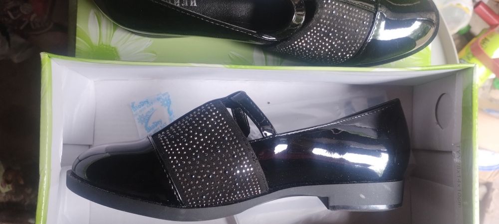 Бачили лаковані чорні