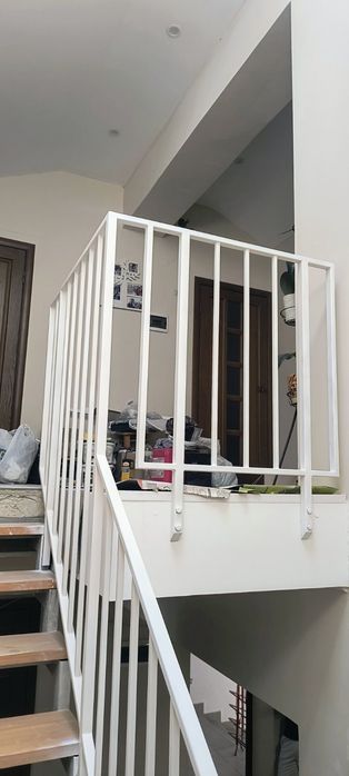 Сходи під ключ. Перила, металокаркаси та інші металоконструкції
