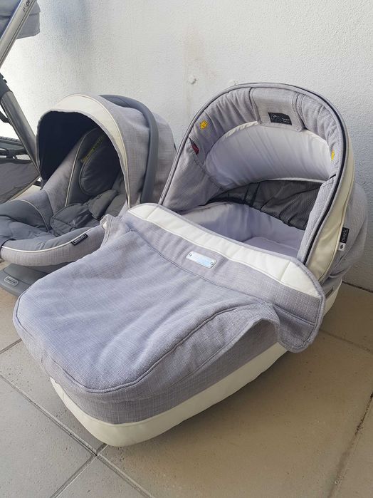 Carrinho Bébécar Ip-OP Trio - Cinzento e branco