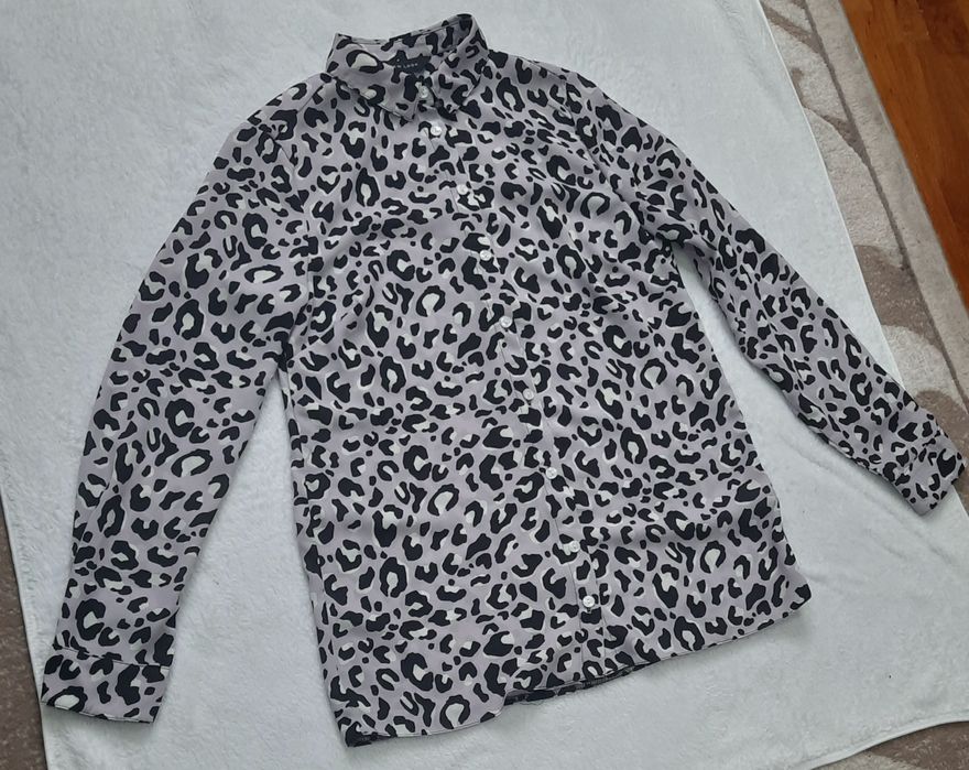 Продам жіночу сорочку