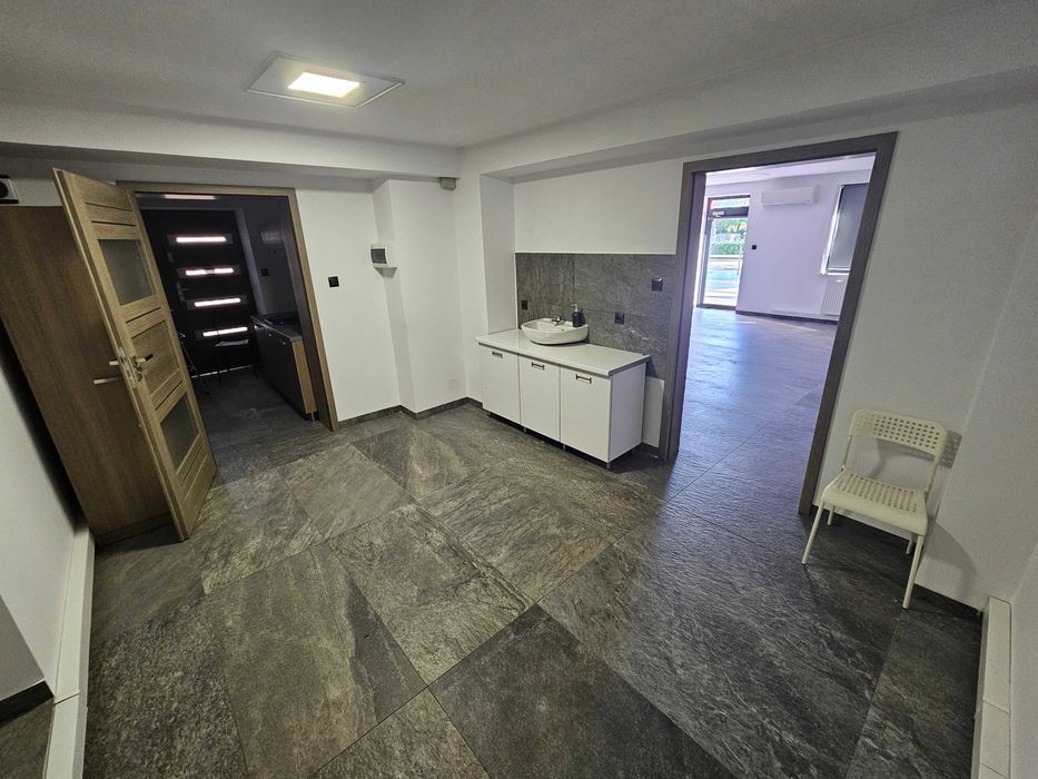 Lokal użytkowy 58 m² | Centrum Tychów | Klimatyzacja | Parking | Wysoki standard
