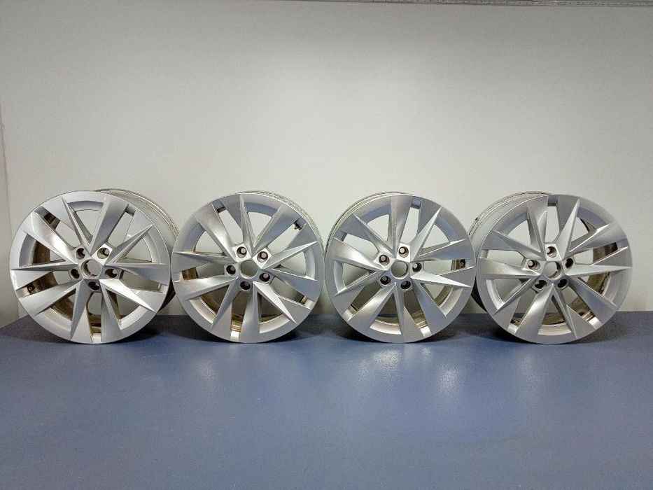 SKODA OCTAVIA IV ALUFELGI OEM 7JX17 ET46 5X112 5E3601025E 4 SZT