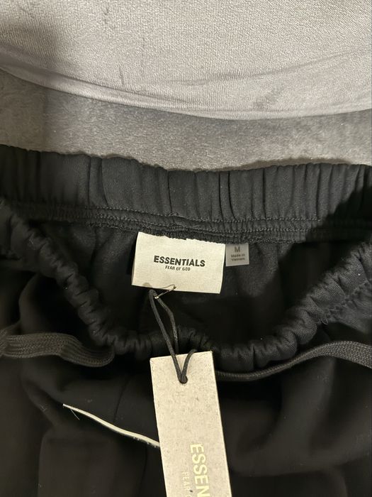 Fato de treino essencials