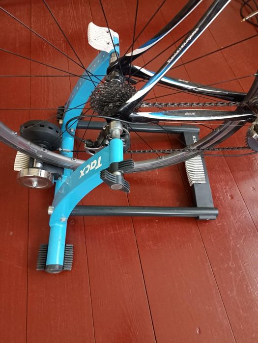 Trenażer Tacx cycleforce one