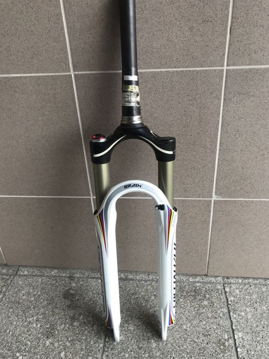 Amortyzator sprcialized karbon 26”