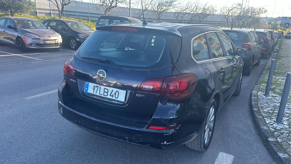 Opel Astra Caravan — fotografia 4