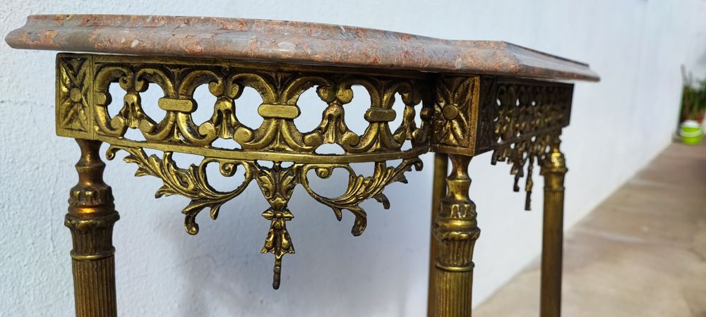 Mesa de Entrada/ Aparador/ Credência