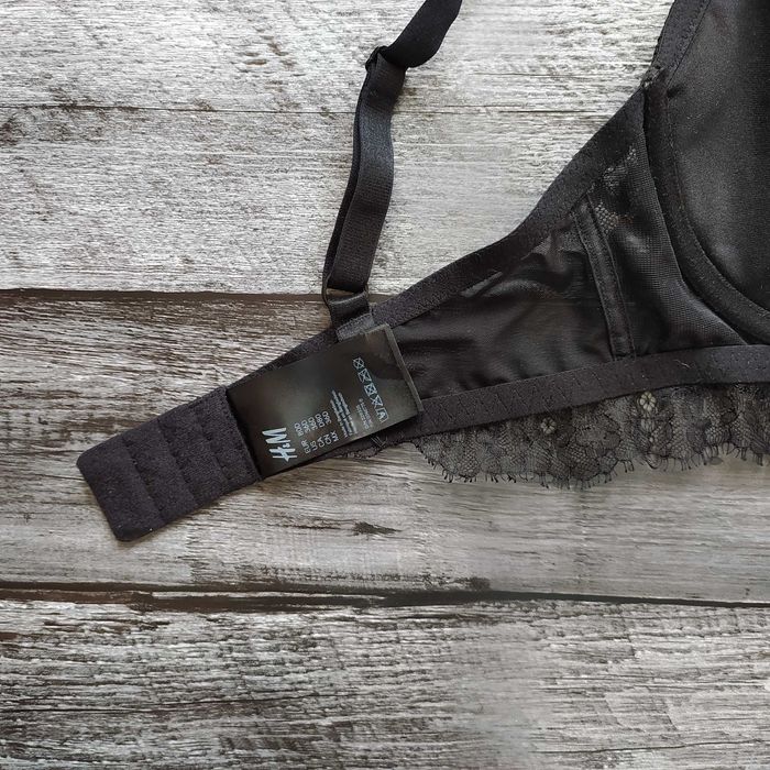 Бюстгальтер черный H&M