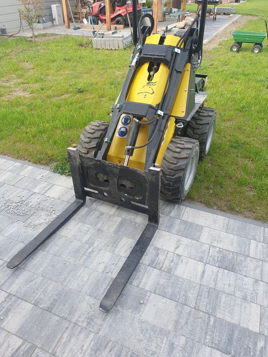 Miniładowarka TUR N520