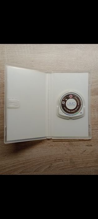 Gra "Tomb Rider" na PSP