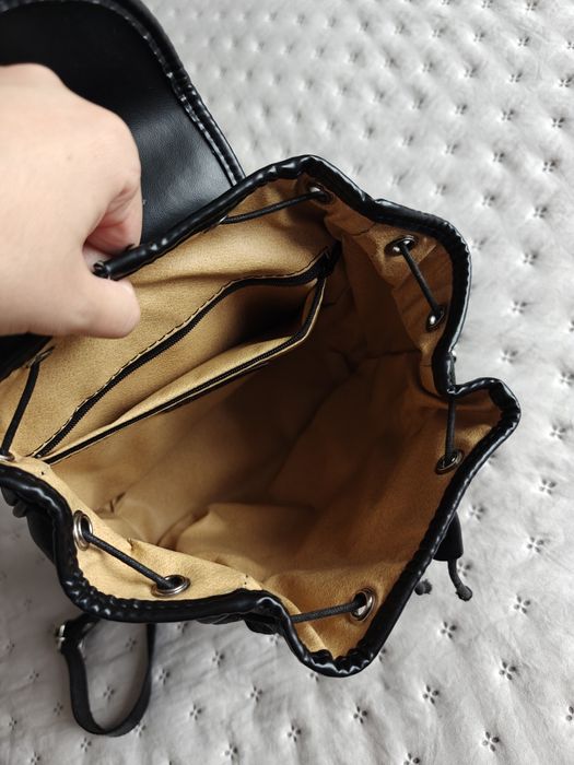 Lui Valentino plecak czarny skórzany skóra naturalna elegancki mały