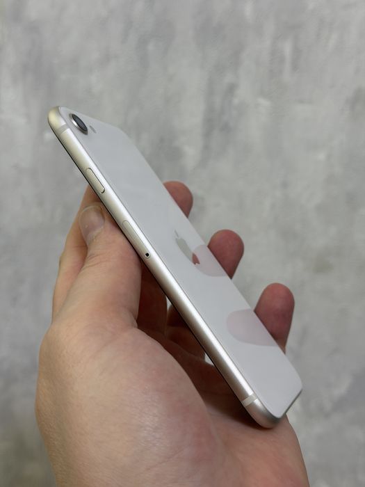 iPhone SE 3-го покоління, продаж на запчастини.