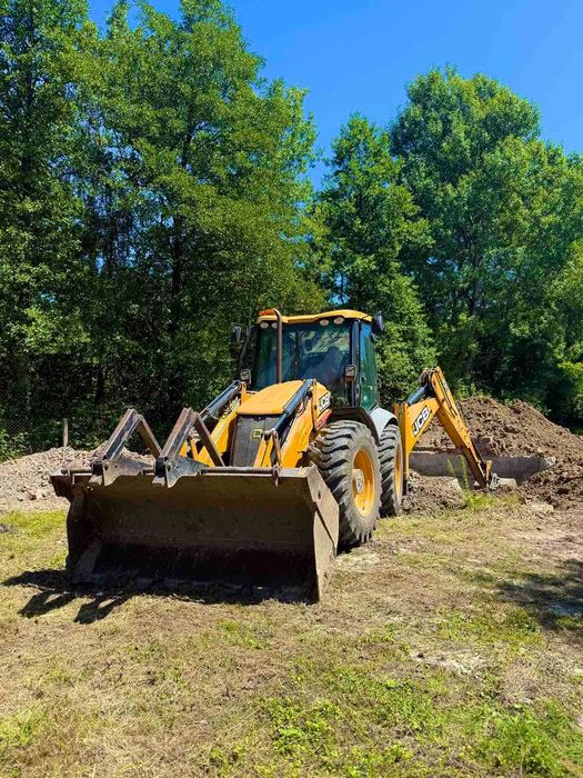 Послуги екскаватора погрузчика JBC 4Cx