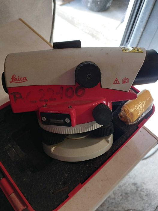 Nível óptico Leica