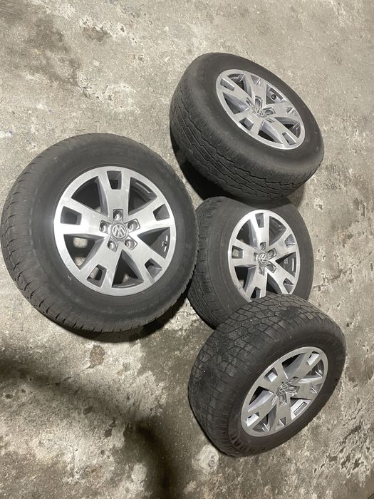 Jantes 17 originais c/ pneus VW AMAROK