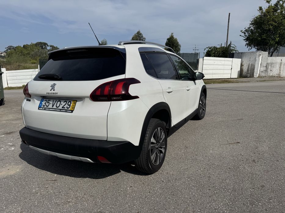Peugeot 2008 1.2 THP 130cv nacional 2018 poucos km