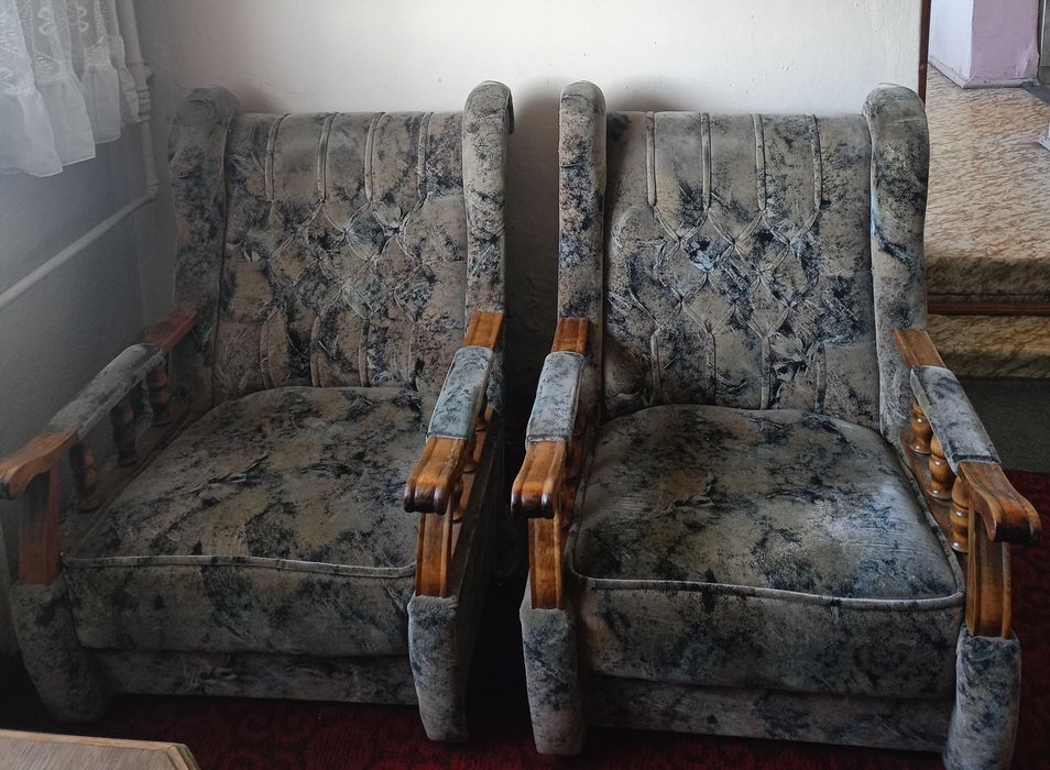 2 fotele antyki zadbane odbiór osobisty Polska Nowa Wieś