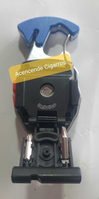 Lanterna recarregável multifunções