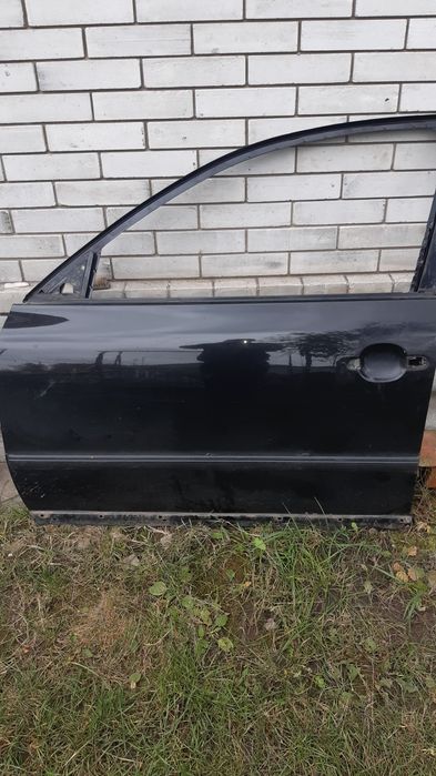 Двері передні ліві