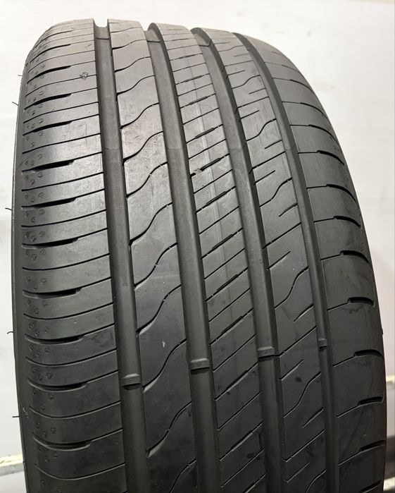 225/50/17 98W Goodyear Efficient Grip Performance 2