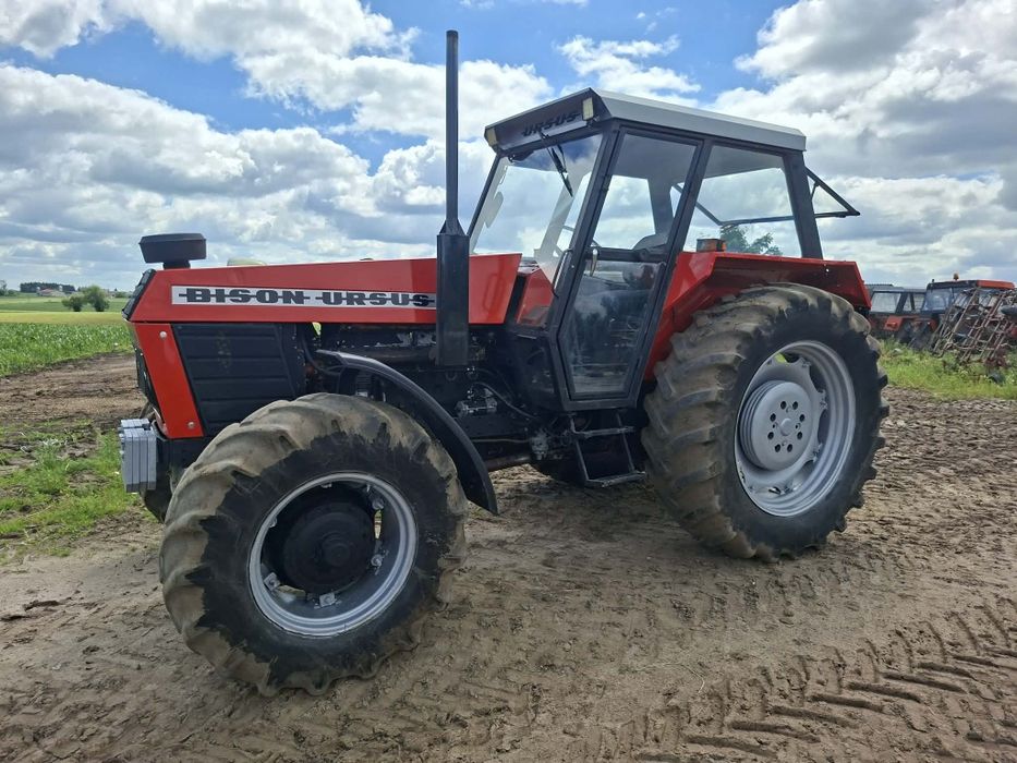 Ursus 1224 wrsia Bison