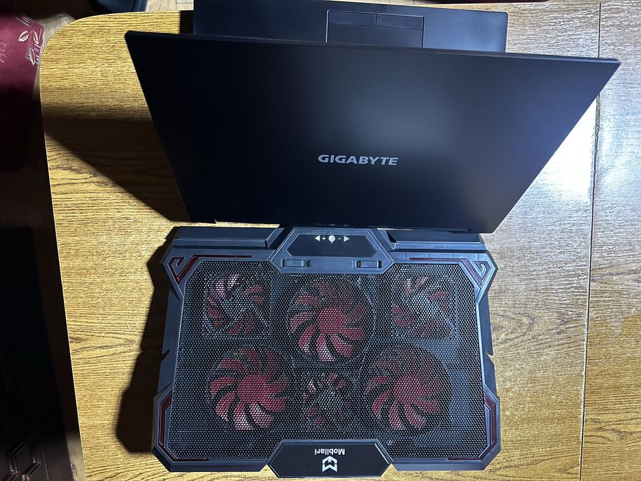 Gigabyte G5 Ryzen 5600 RTX3060 32GB RAM 512 SSD