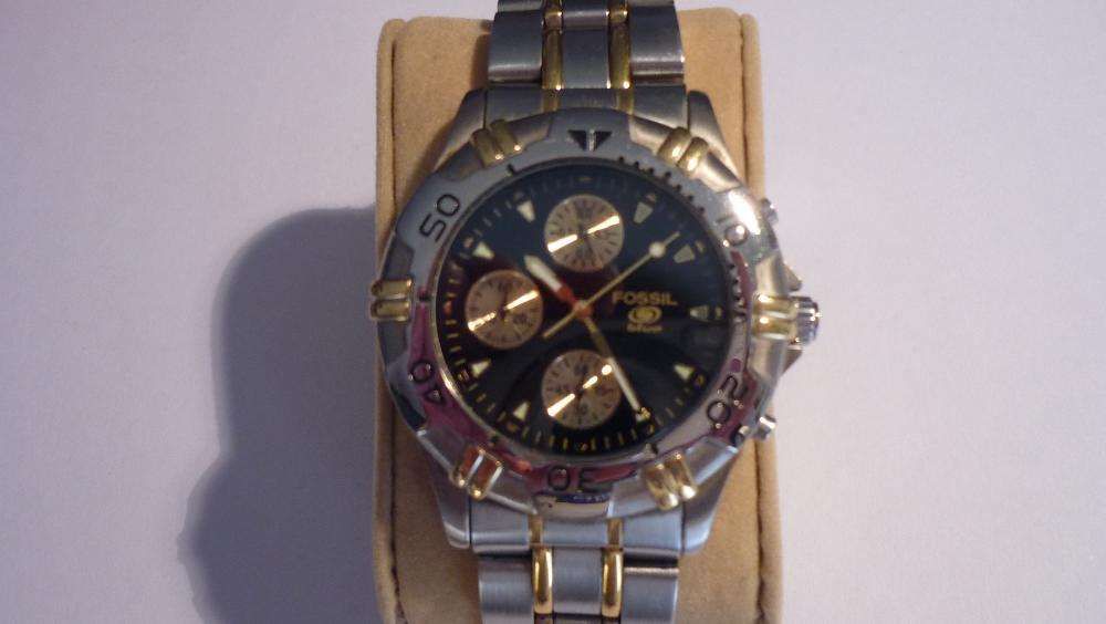 Relogio FOSSIL em caixa